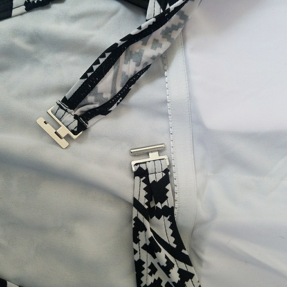 ❣ ONE PIECE BATHING SUIT❣ Aztec print NWT - Picture 4 of 7